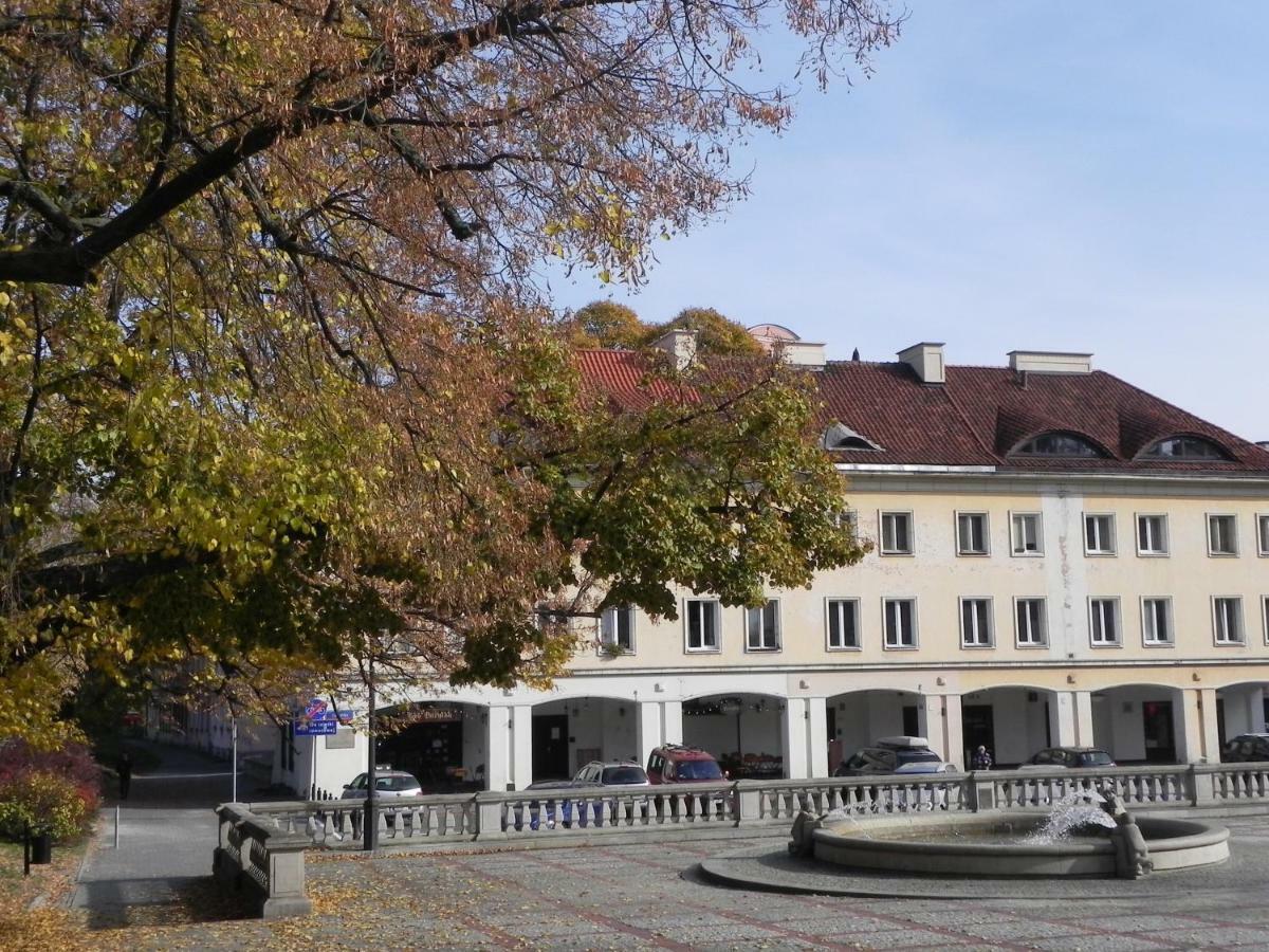 Mariensztat - View Over The Square Varšava Exteriér fotografie